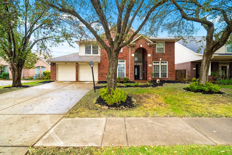 Photo 4 of 12310 Shadow Island Drive, Houston, TX