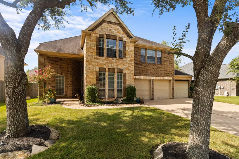 Photo of 1740 N Meridian Greens Drive, Dickinson, TX