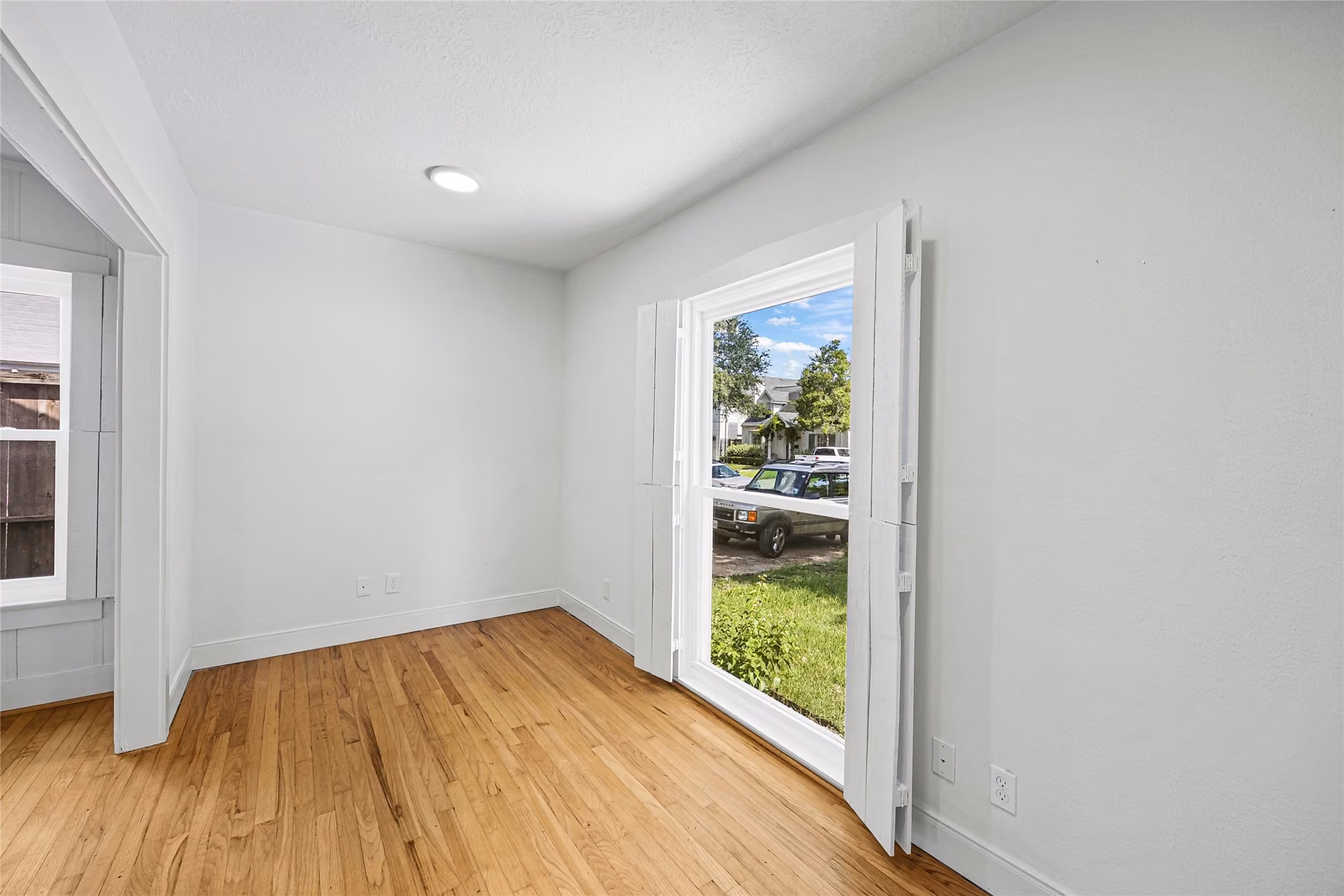 Photo 7 of 2438 Albans Road, Houston, TX