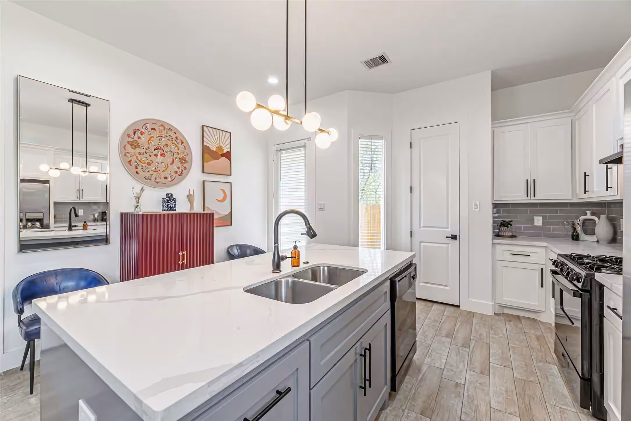 Photo 5 of 1273 Dewalt Street, Houston, TX