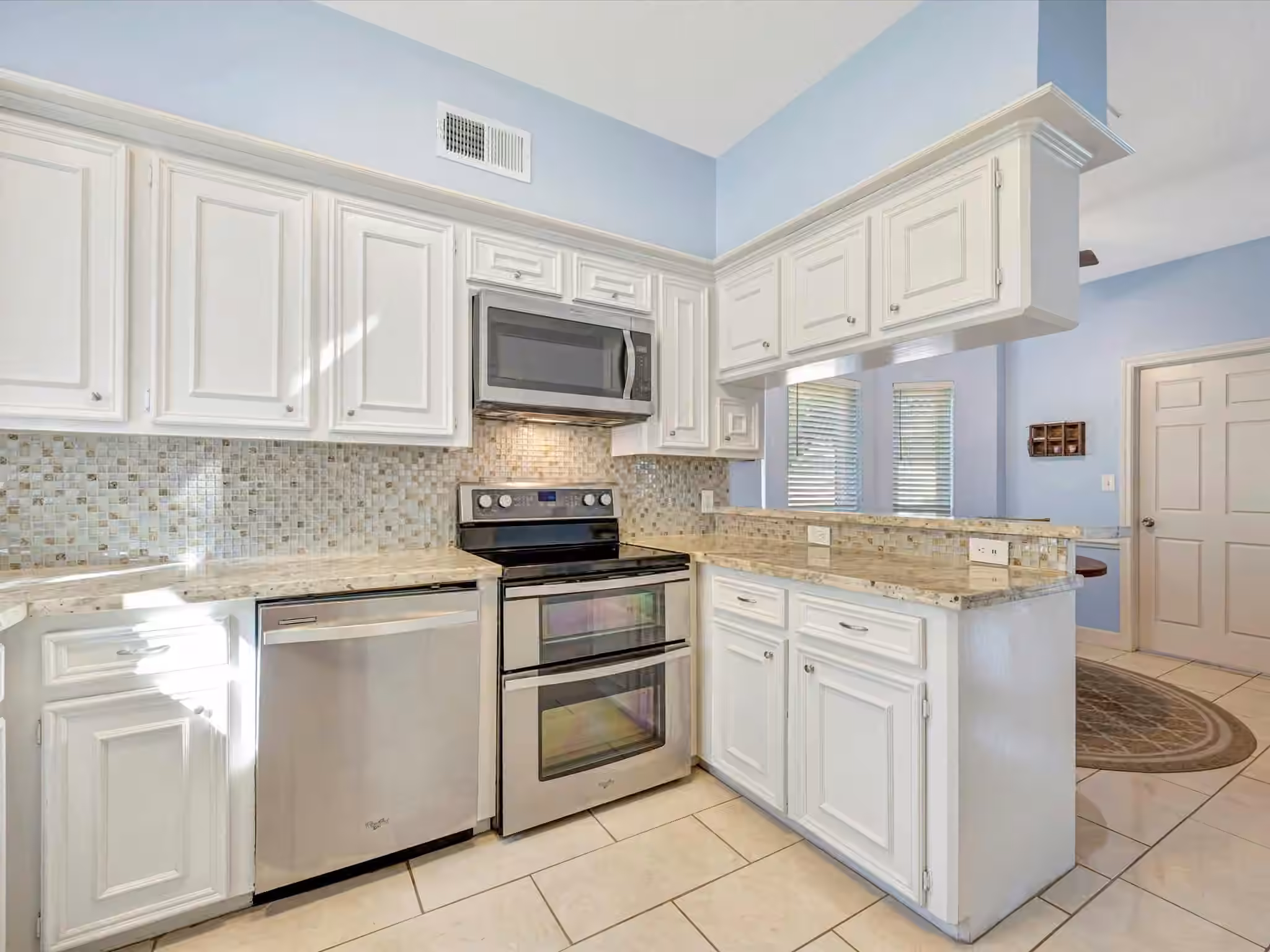 Photo 7 of 714 Crestwood Drive, El Lago, TX