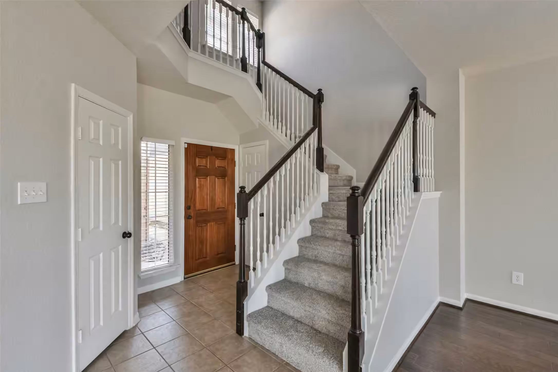 Photo 7 of 43 Alderon Woods Place, The Woodlands, TX