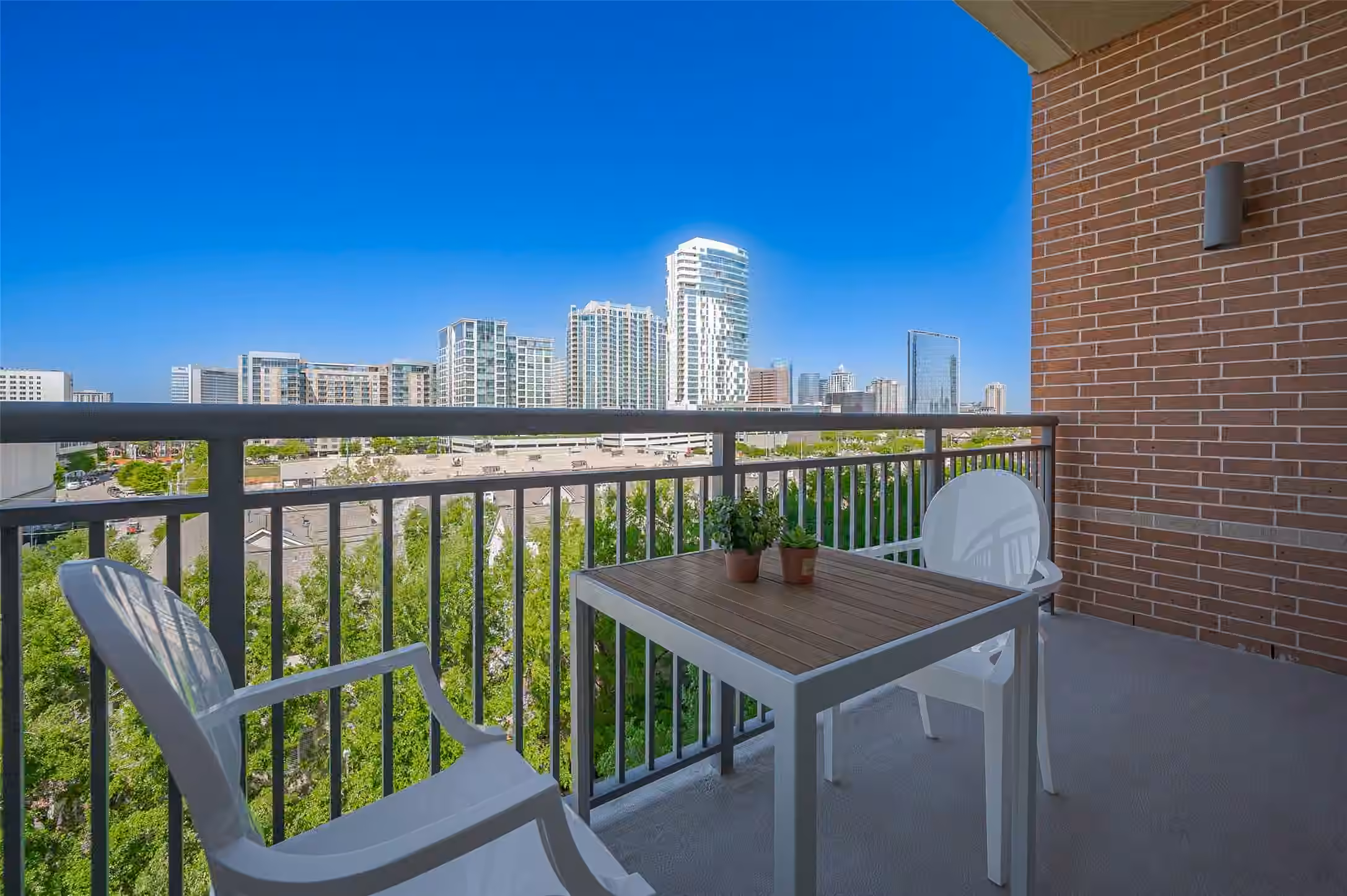 Photo of 2207 Bancroft Street 604, Houston, TX