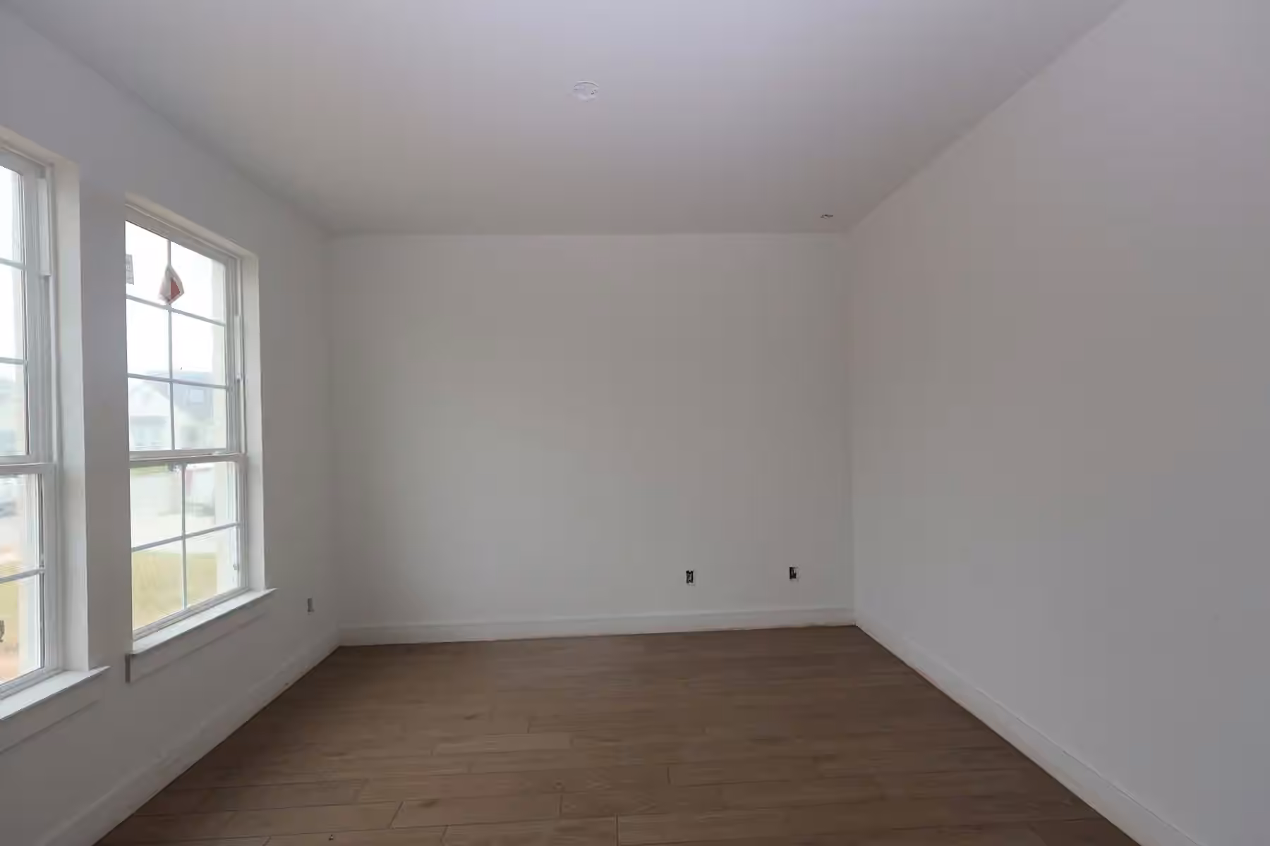 Photo 4 of 1822 N Wildflower Drive, Deer Park, TX