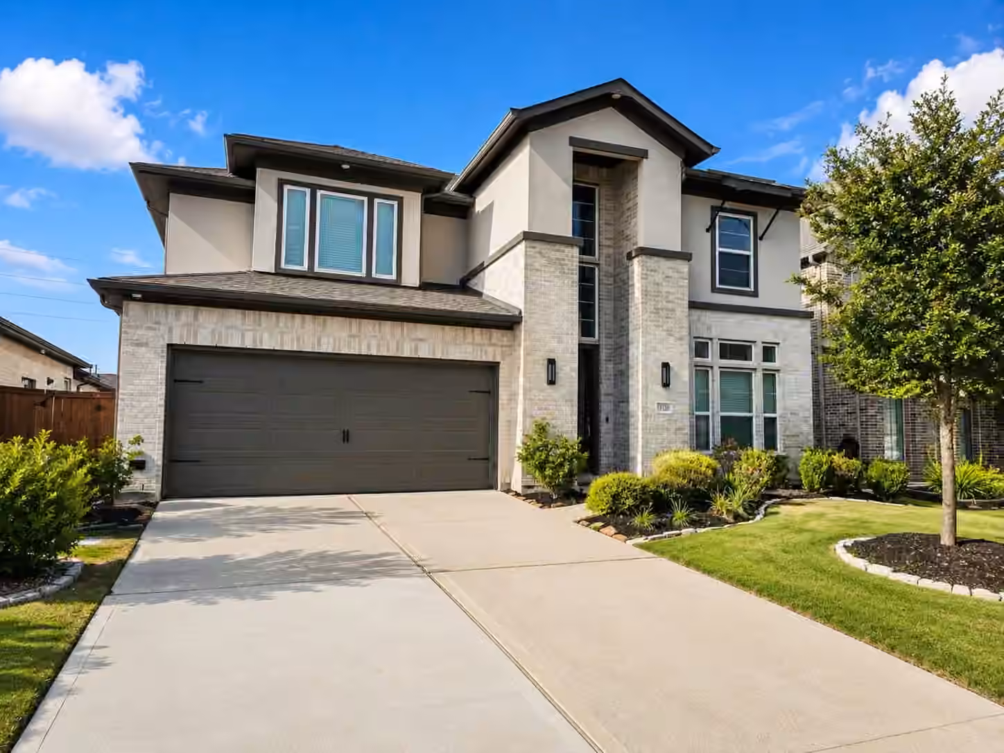 Photo 2 of 13726 Duro Bluff Drive, Cypress, TX