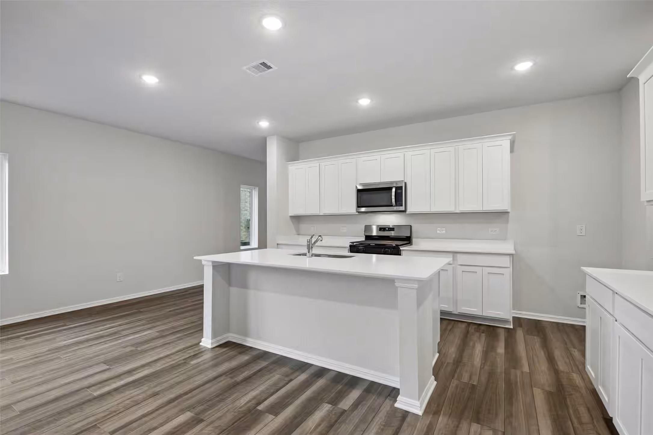 Photo 5 of 1116 Novelle Bend Drive, Huffman, TX