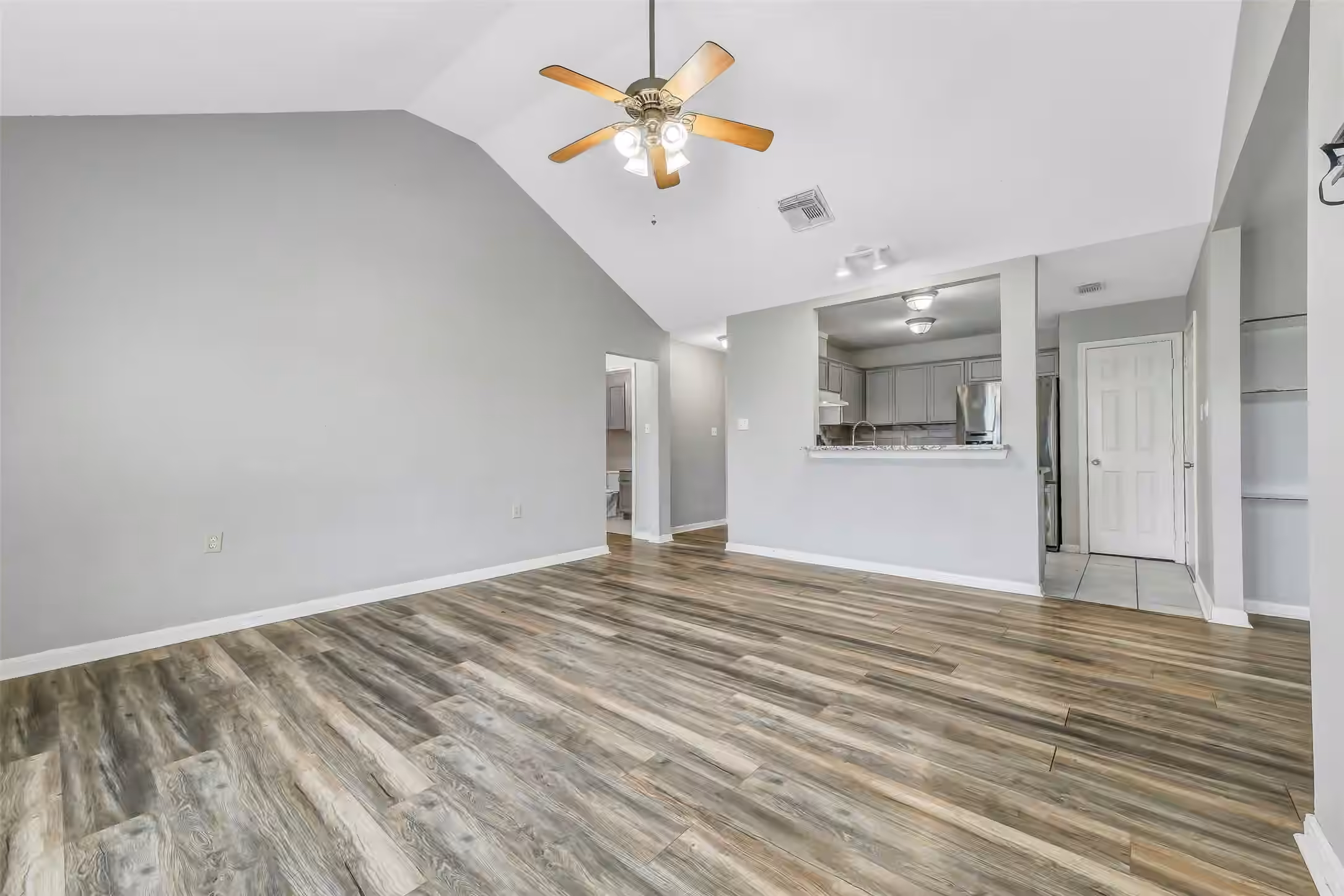 Photo 4 of 1C Prairie Knoll Drive, La Marque, TX 77510
