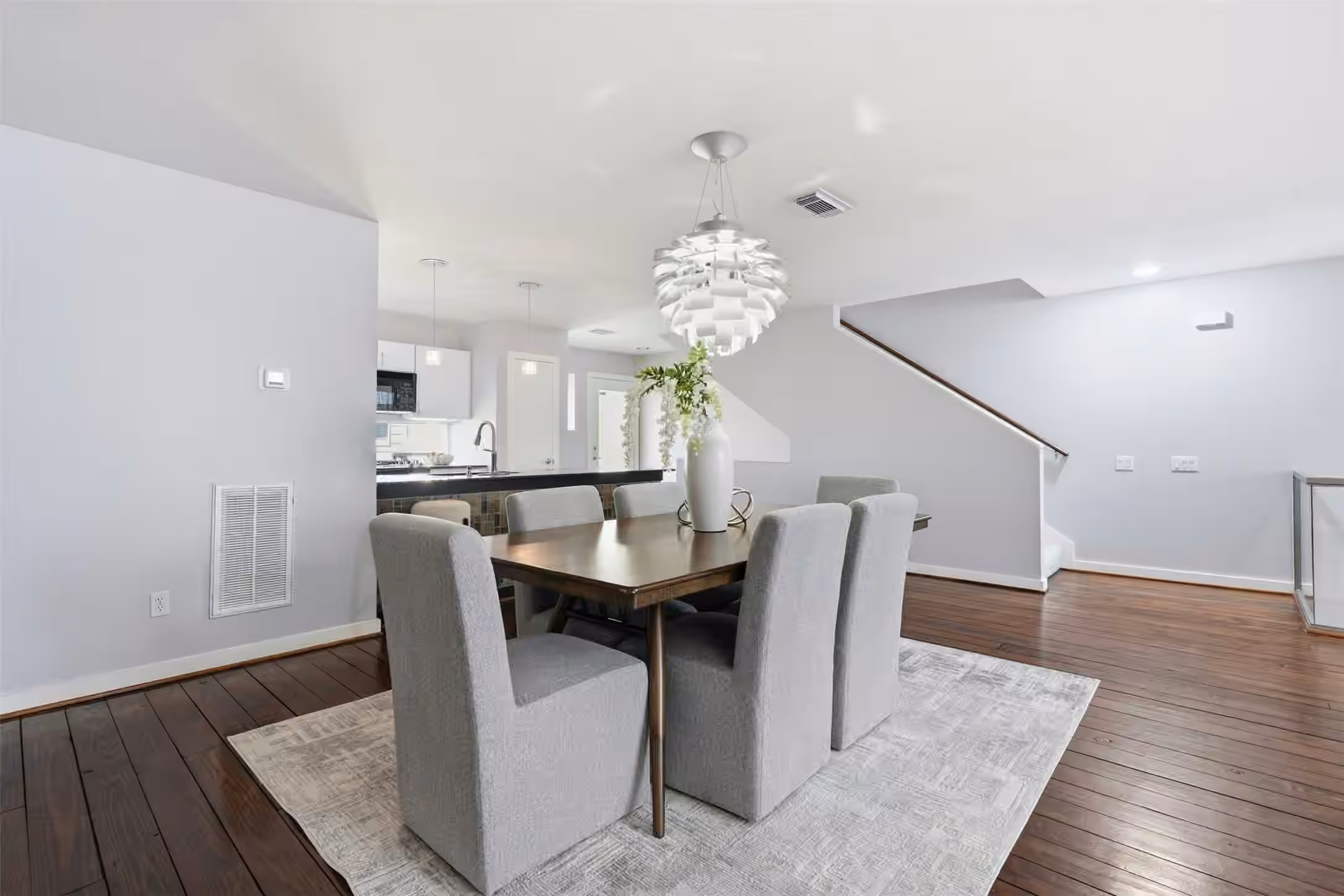 Photo 5 of 6138 Grand Boulevard, Houston, TX