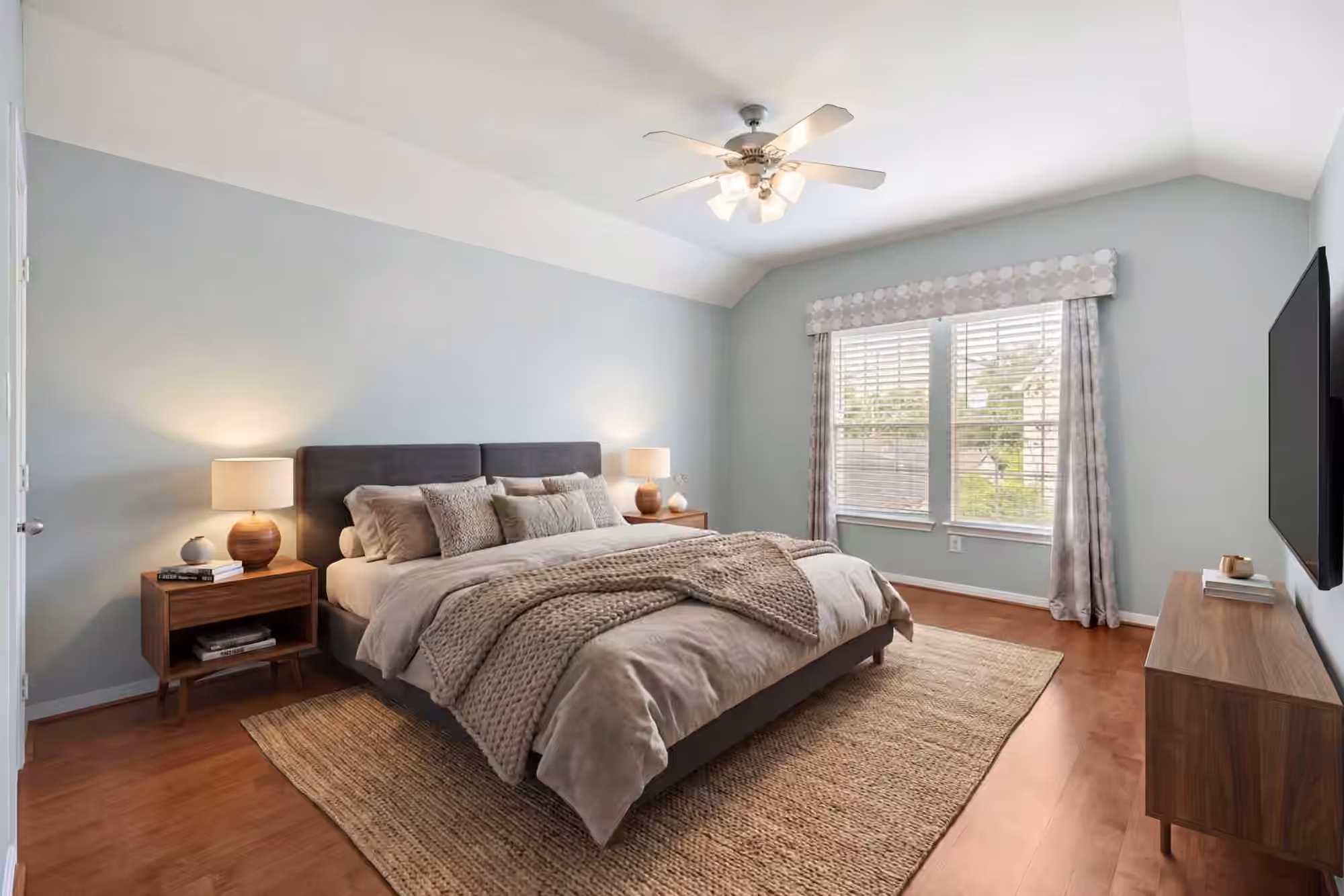 Photo 4 of 1708 Dennis Street, Houston, TX