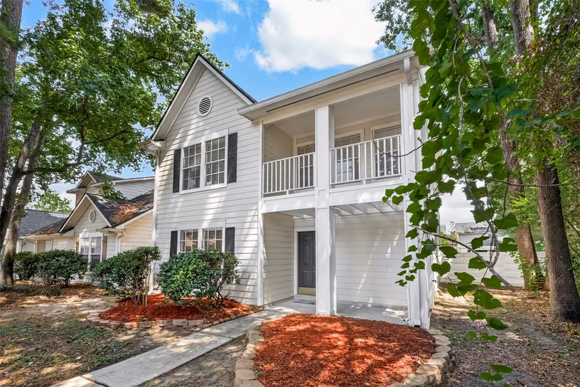 Photo 2 of 18911 Atasca Oaks Drive, Humble, TX