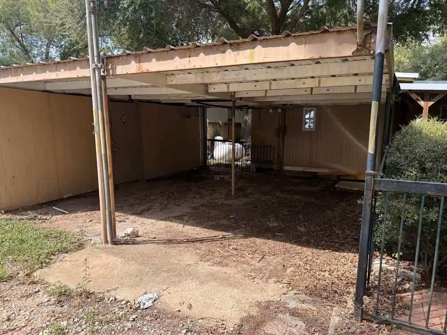 Photo 3 of 13320 Brigadier Drive, Willis, TX