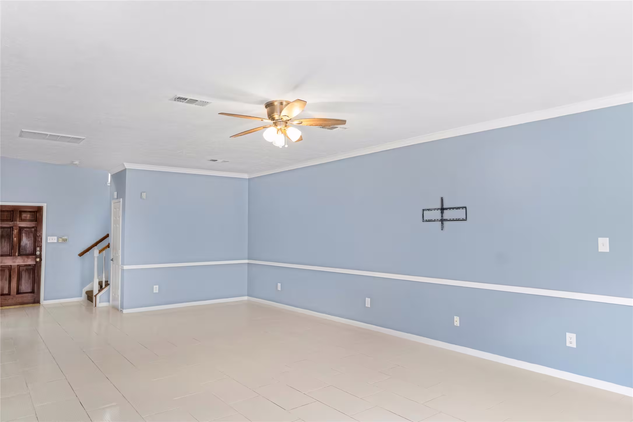 Photo 7 of 1405 El Camino Village Drive, Webster, TX