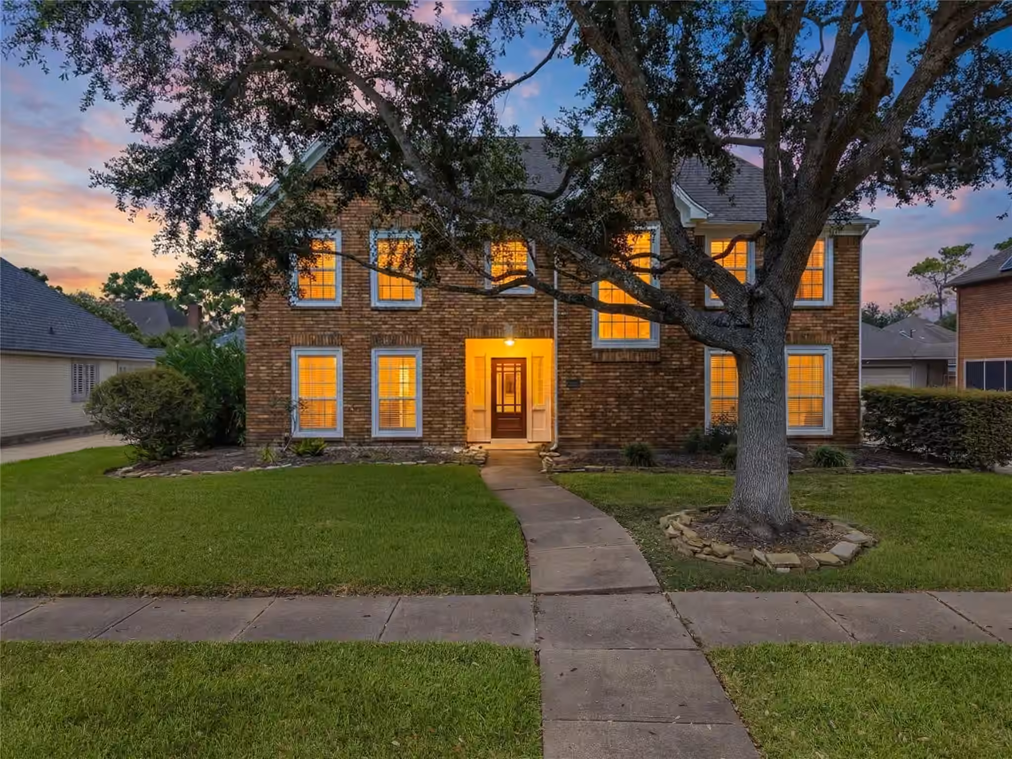 Photo of 2104 Bay Hill Drive, League City, TX