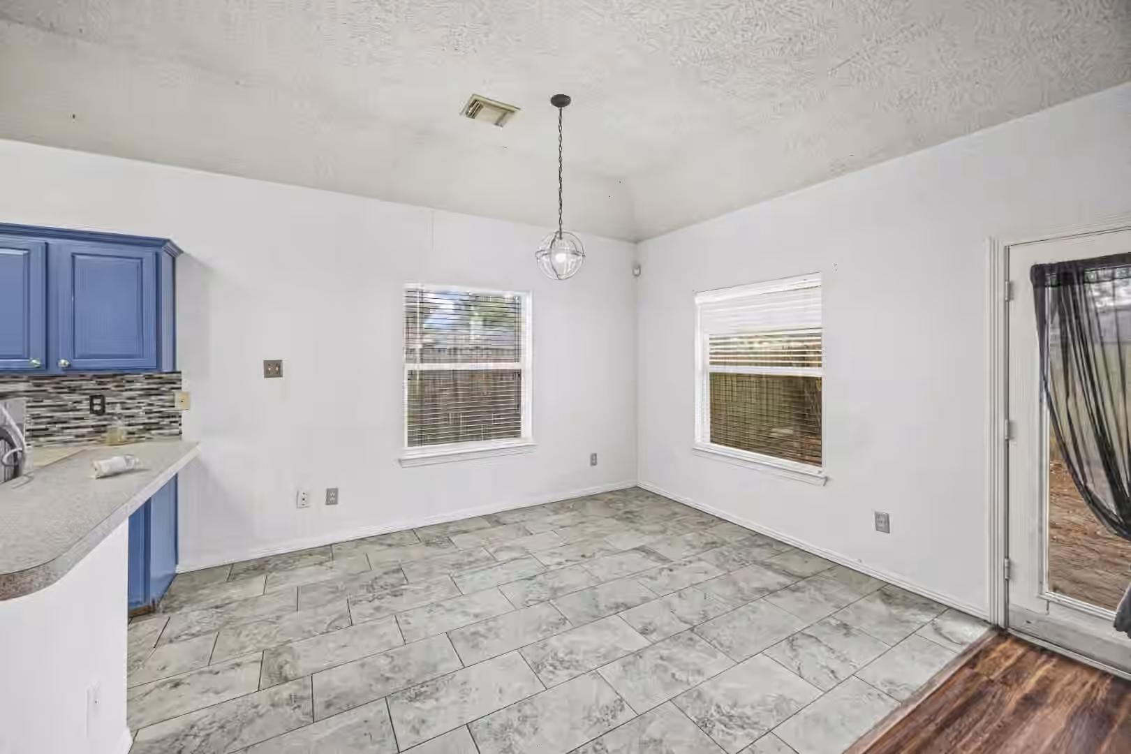 Photo 5 of 5242 Sherilynn Drive, Spring, TX