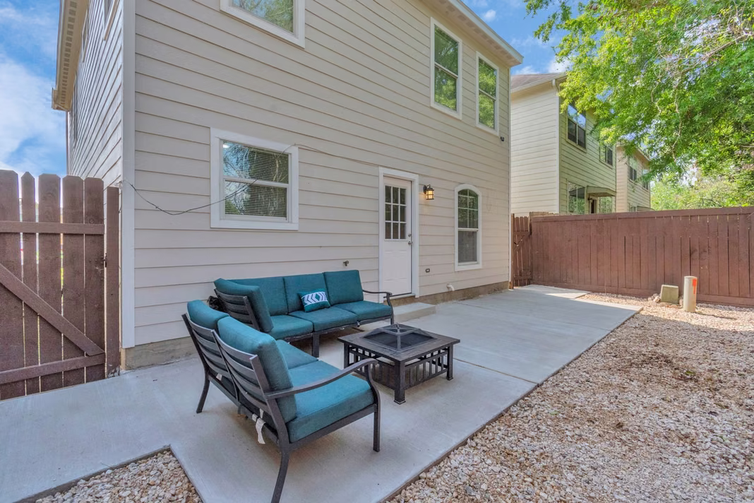 Photo 2 of 5822 Santa Bernadetta, Houston, TX