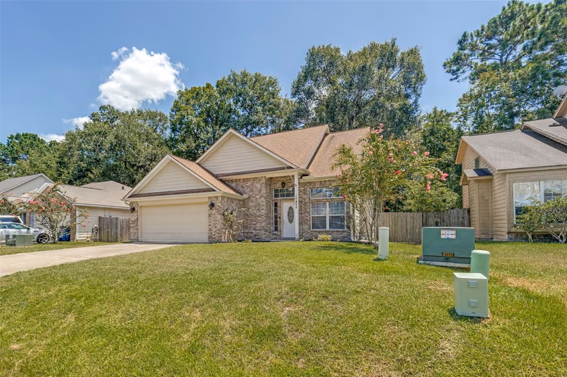 Photo 3 of 16428 Ryan Guinn Way, Conroe, TX
