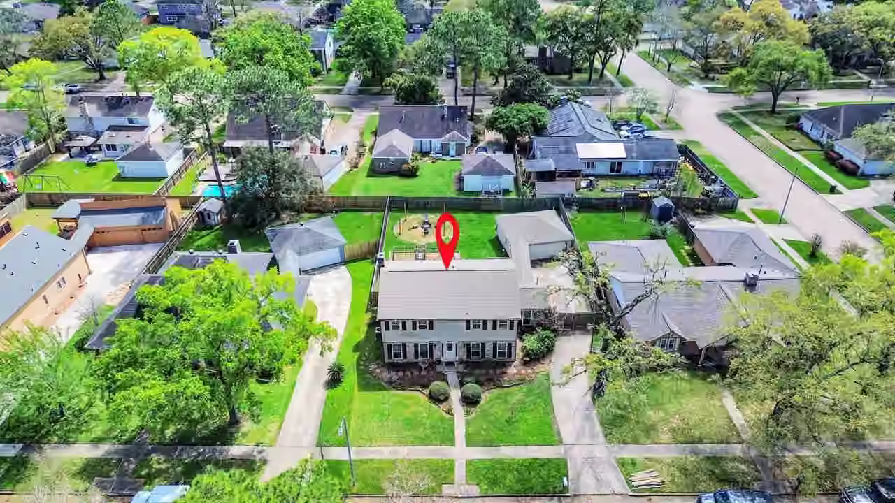 Photo of 16406 Shady Elms Drive, Houston, TX 77059