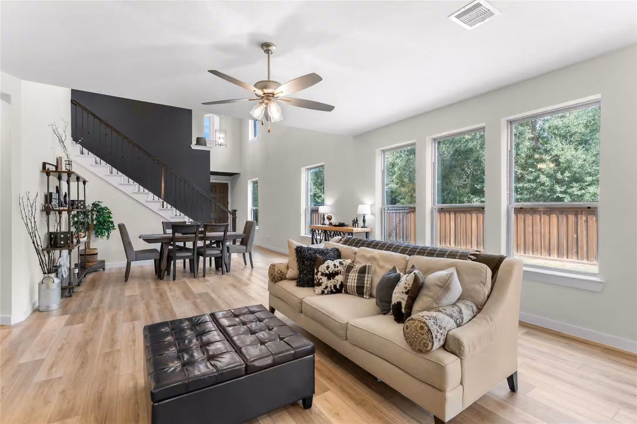 Photo 4 of 27208 Dripping Ledge Court, Magnolia, TX