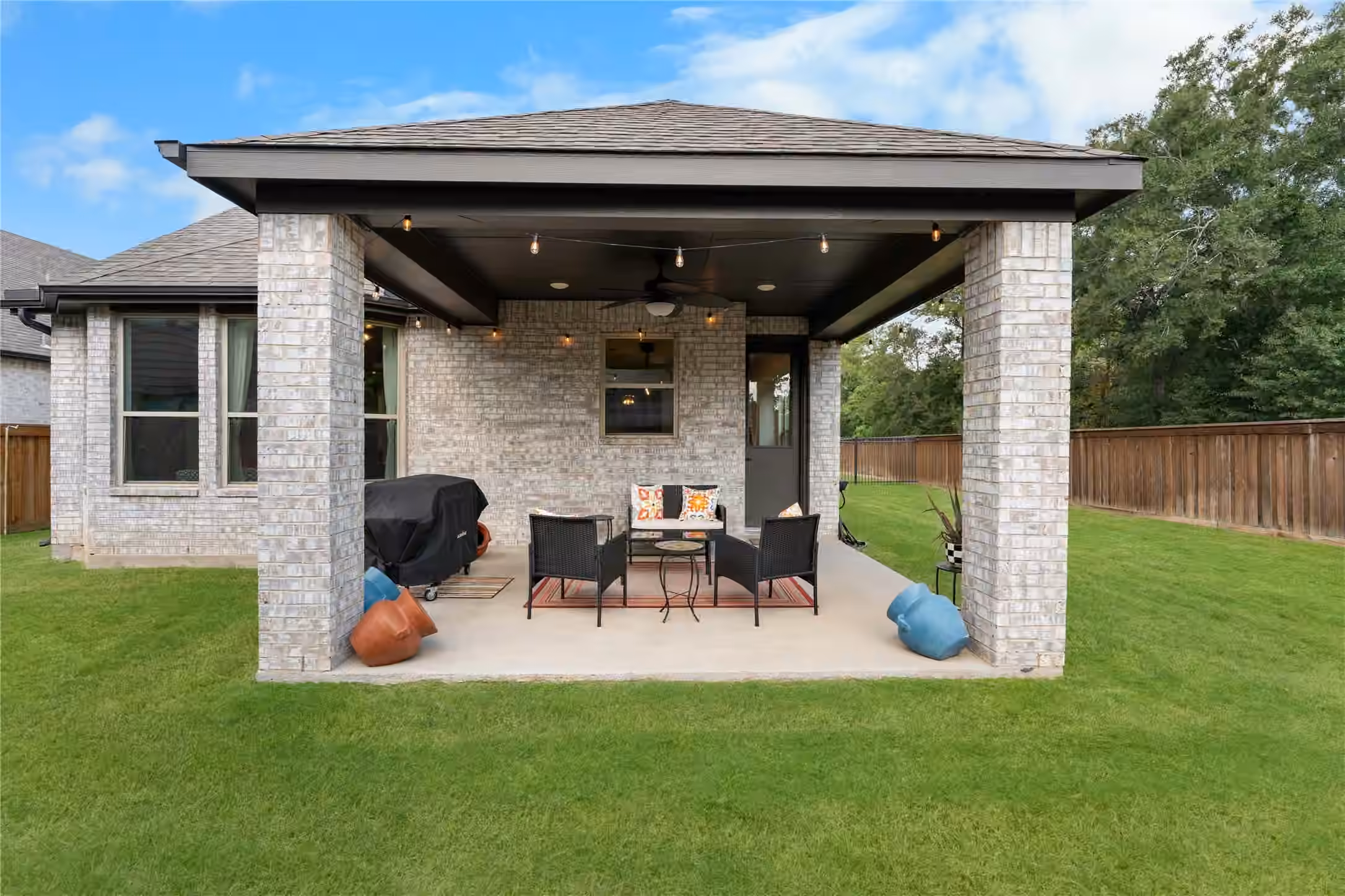 Photo 5 of 27208 Dripping Ledge Court, Magnolia, TX