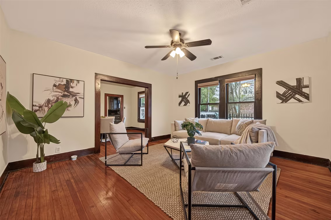 Photo 5 of 817 Henderson Street, Houston, TX