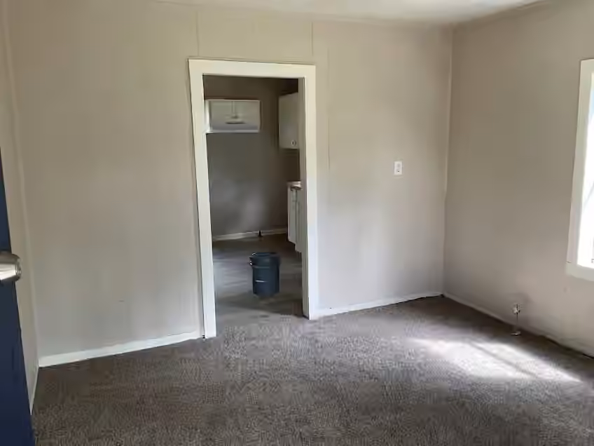 Photo 3 of 1004 Harlem Street, El Campo, TX