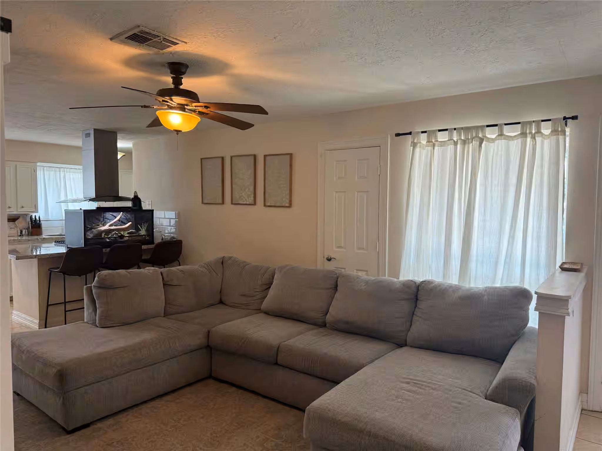 Photo 7 of 4327 Oakside Drive, Houston, TX