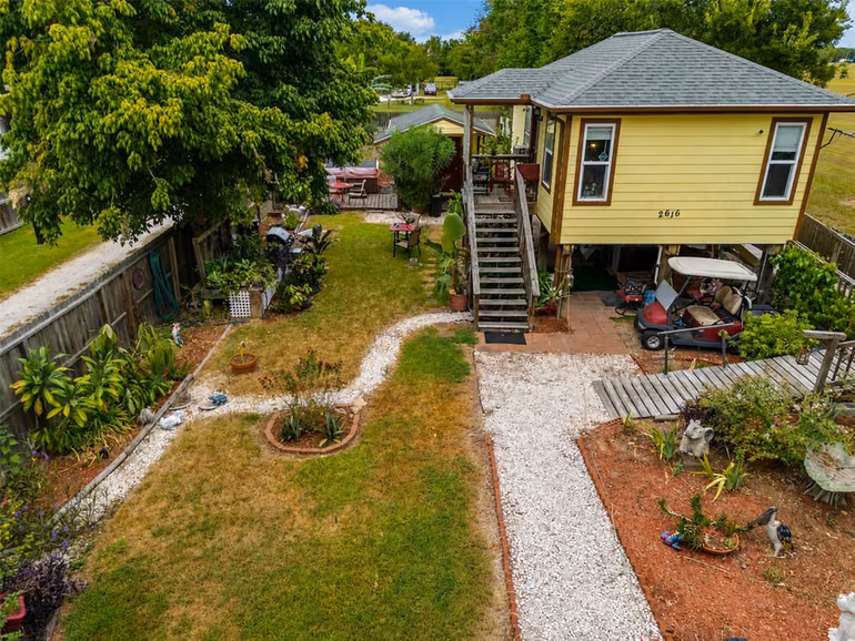 Photo of 2616 Avenue H, Dickinson, TX 77539