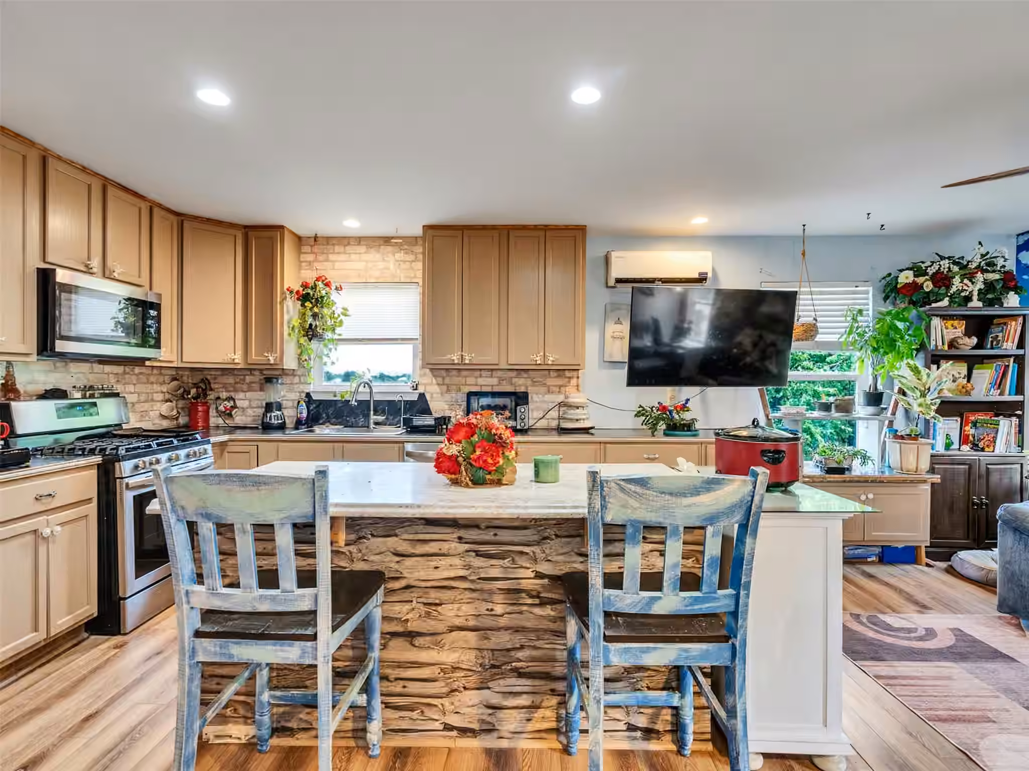 Photo 6 of 2616 Avenue H, Dickinson, TX