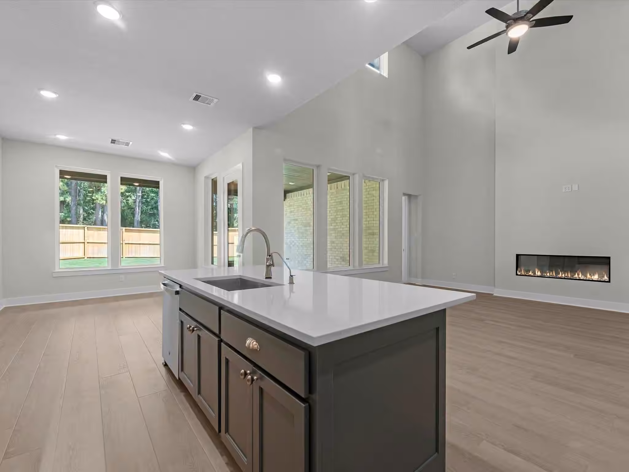 Photo 5 of 17534 Fogwood Creek Way, Tomball, TX