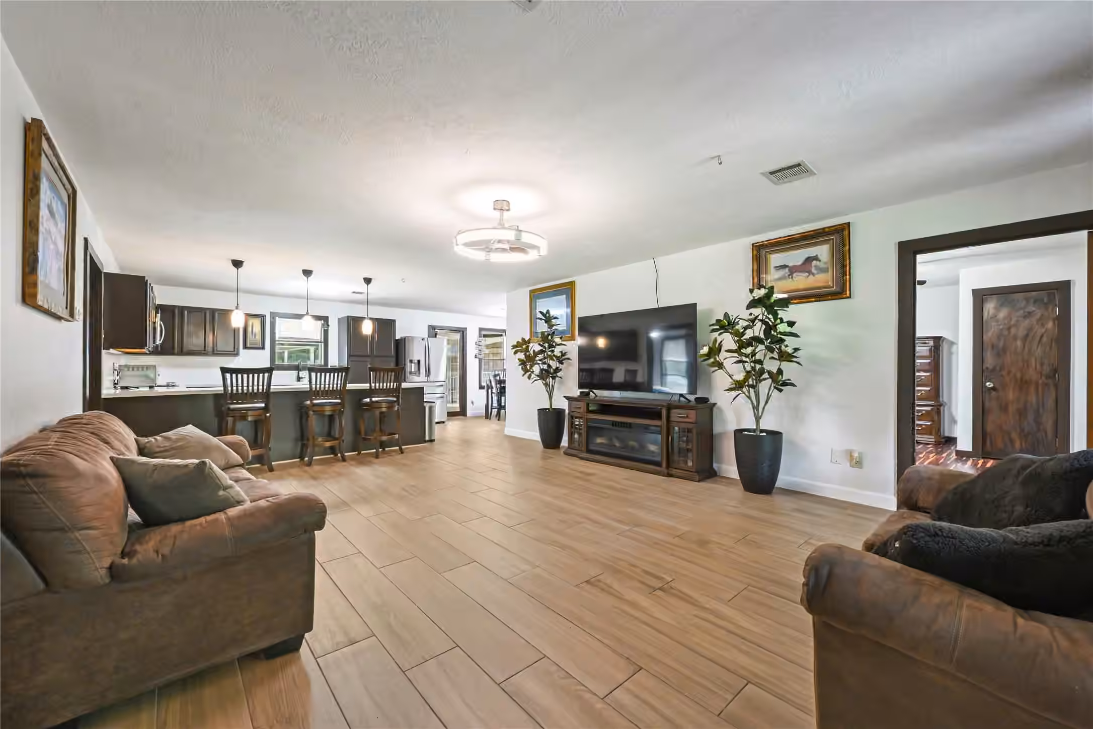 Photo 5 of 19540 Loafers Lane, Magnolia, TX