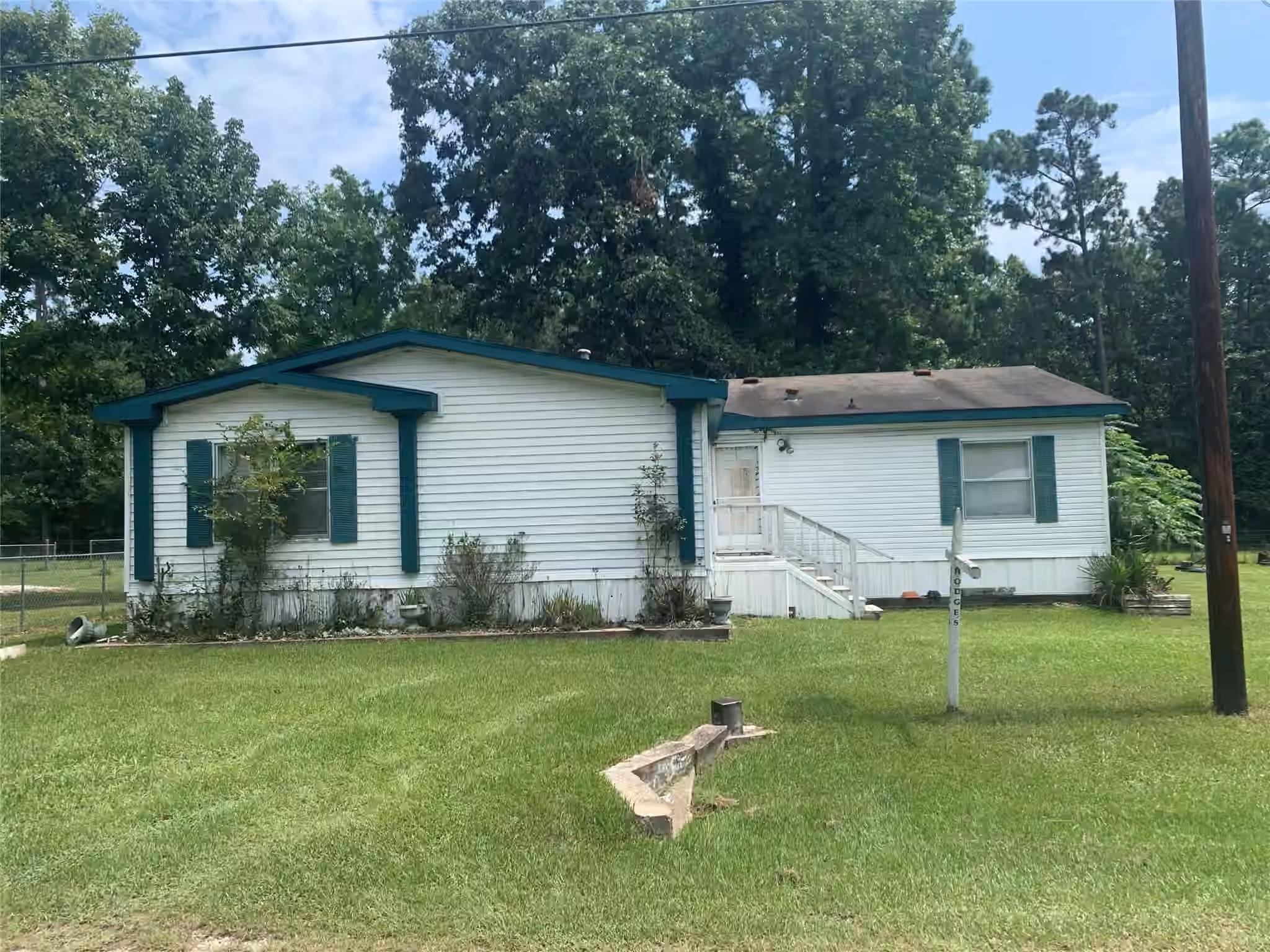 Photo of 305 Canadian Drive, Trinity, TX 75862