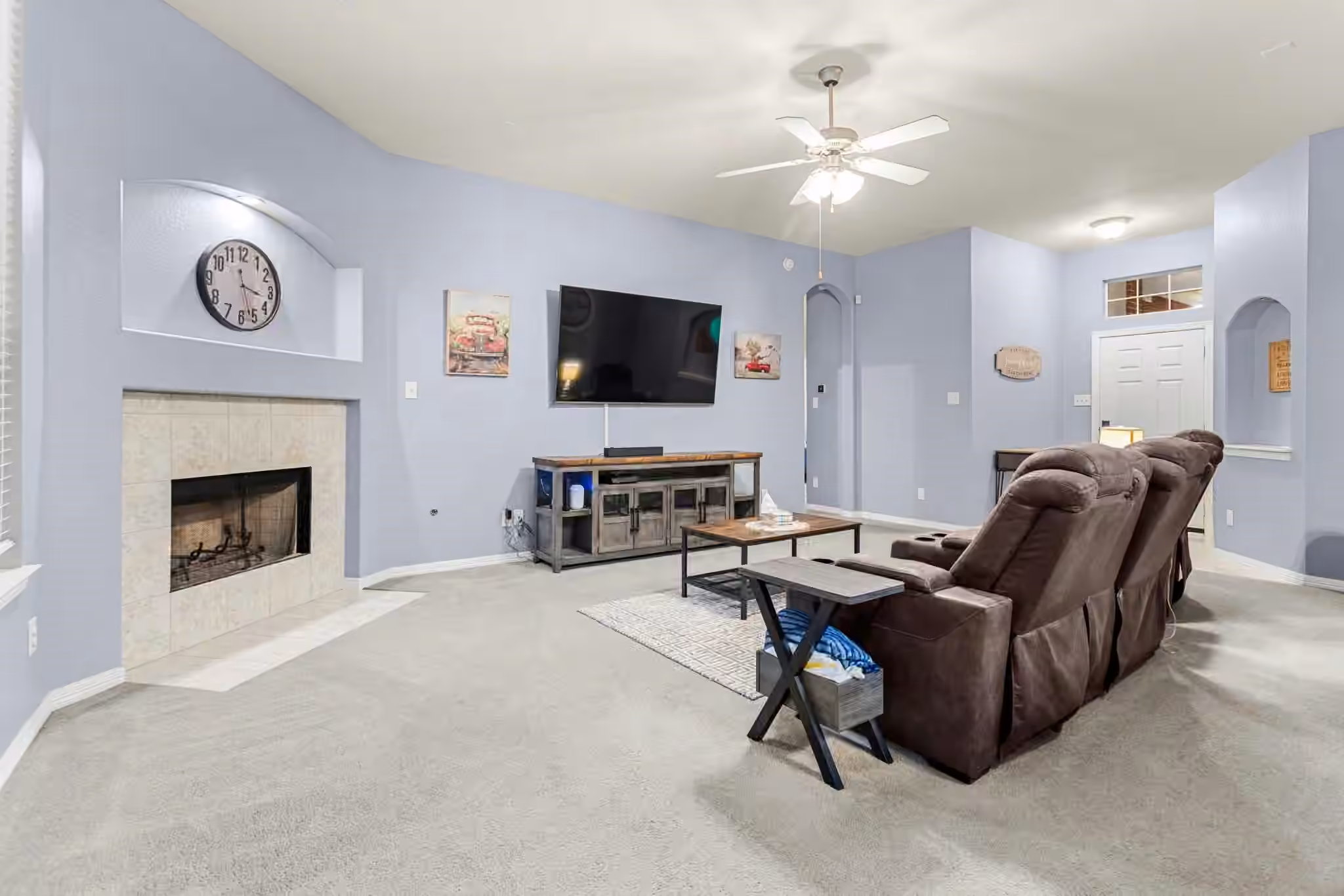 Photo 4 of 10244 Elmo Court, Conroe, TX