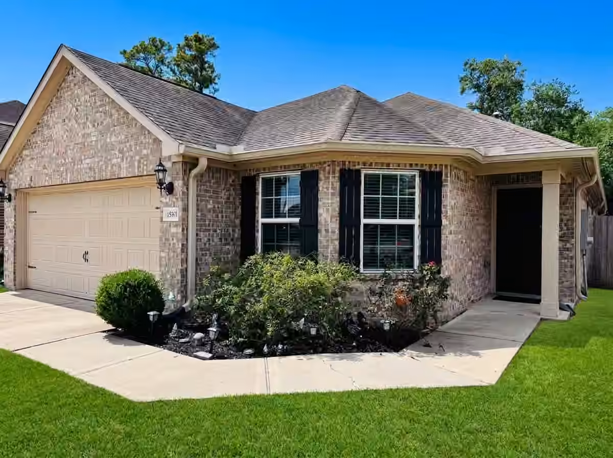 Photo of 15931 Newport Place, Crosby, TX 77532