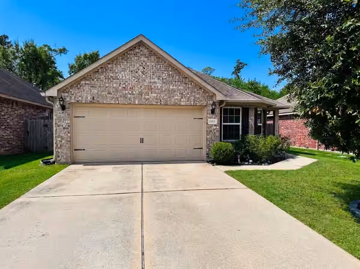 Photo 3 of 15931 Newport Place, Crosby, TX