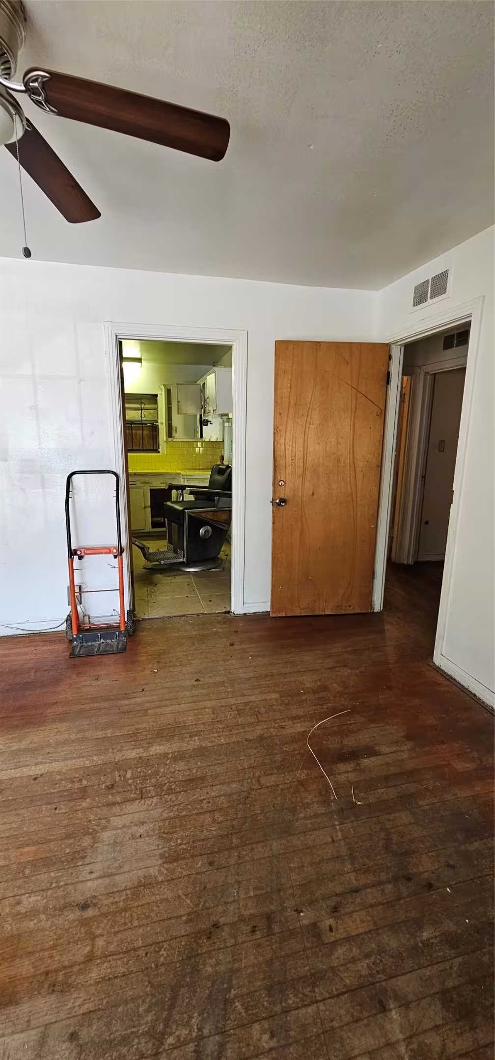 Photo 6 of 5703 Belneath Street, Houston, TX
