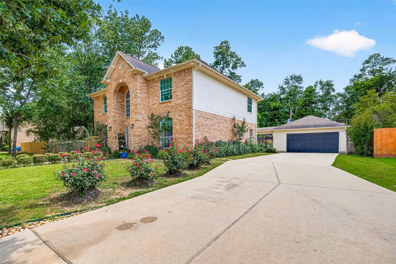 Photo 3 of 18015 Bambridge Drive, Houston, TX