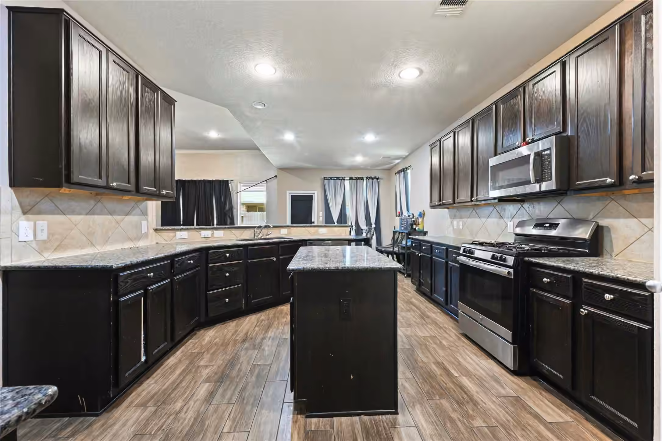 Photo 2 of 4406 Clara Rose Lane, Katy, TX