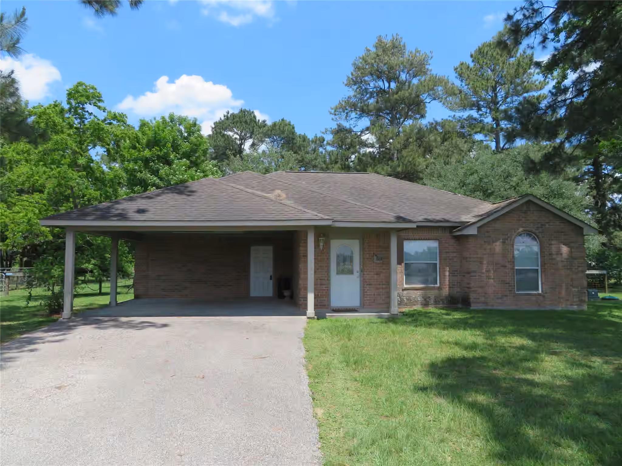 Photo of 15682 Highway 105, Cleveland, TX 77327
