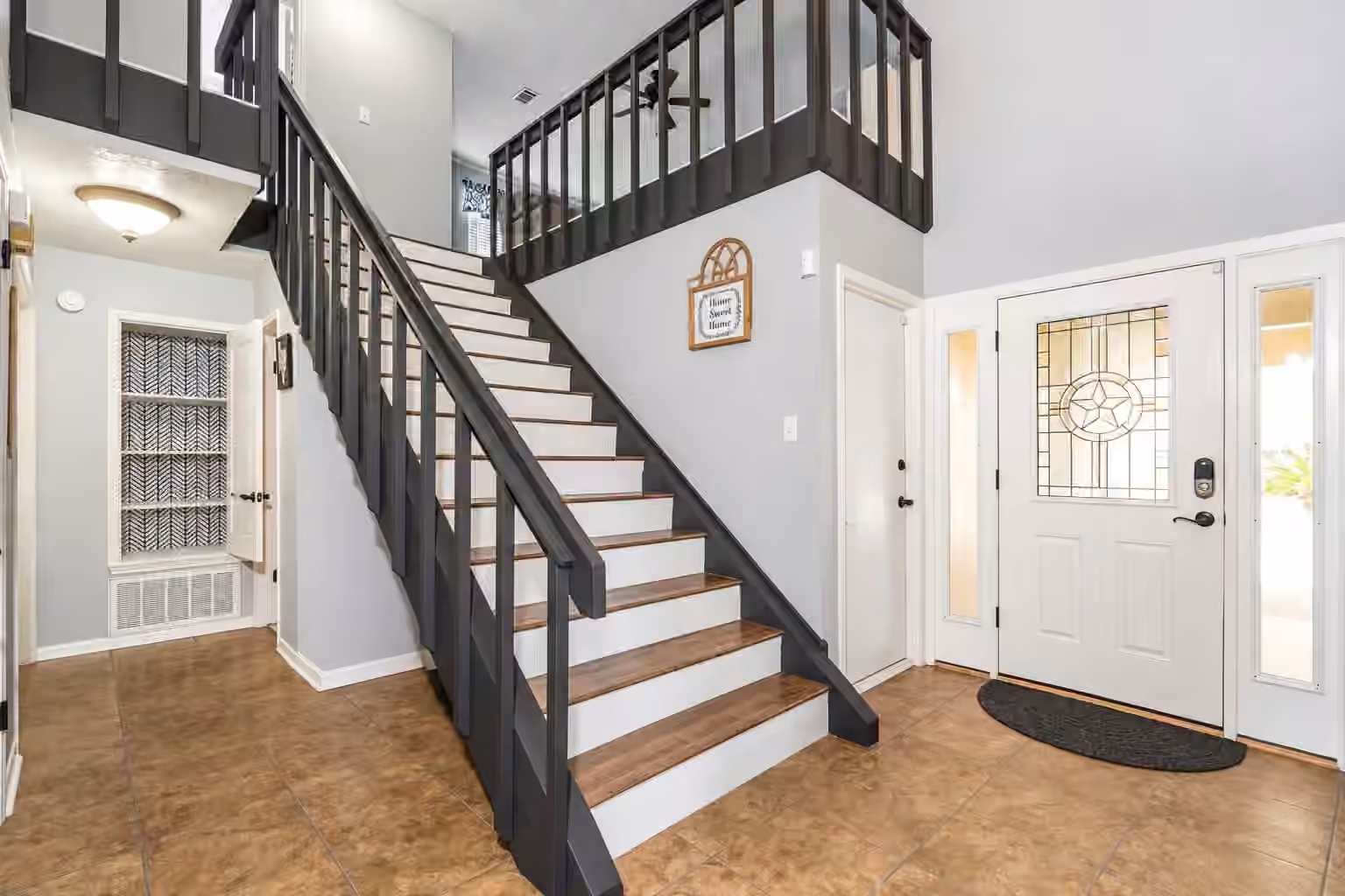 Photo 3 of 7119 Sandy Knolls Drive, Spring, TX