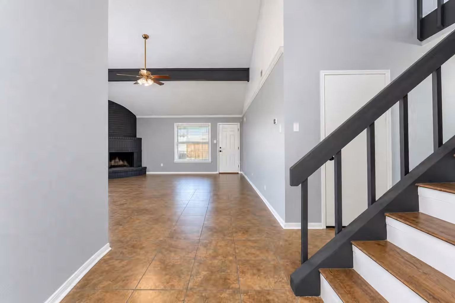 Photo 4 of 7119 Sandy Knolls Drive, Spring, TX