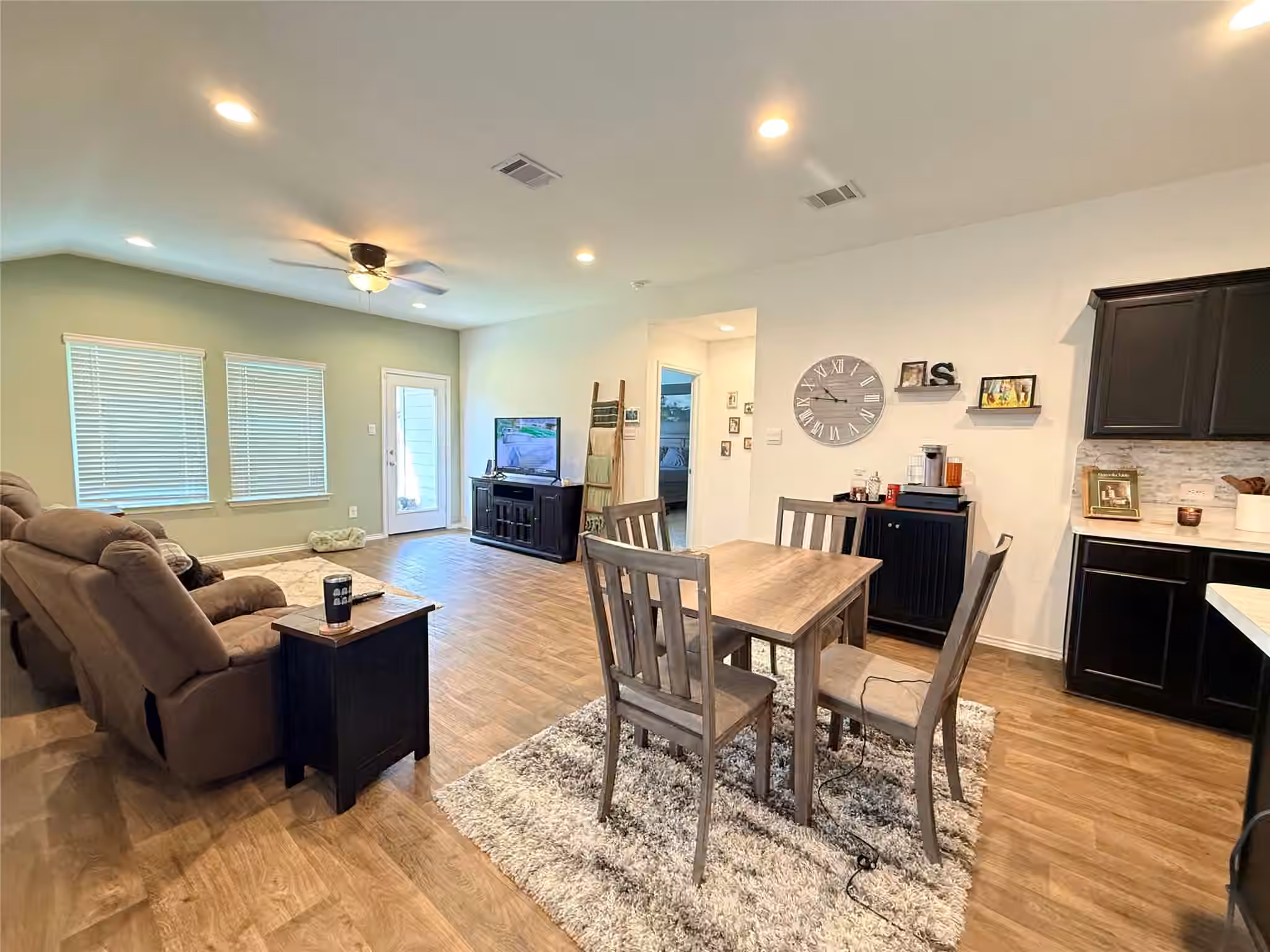 Photo 5 of 14845 Cypress Hollow Drive, New Caney, TX