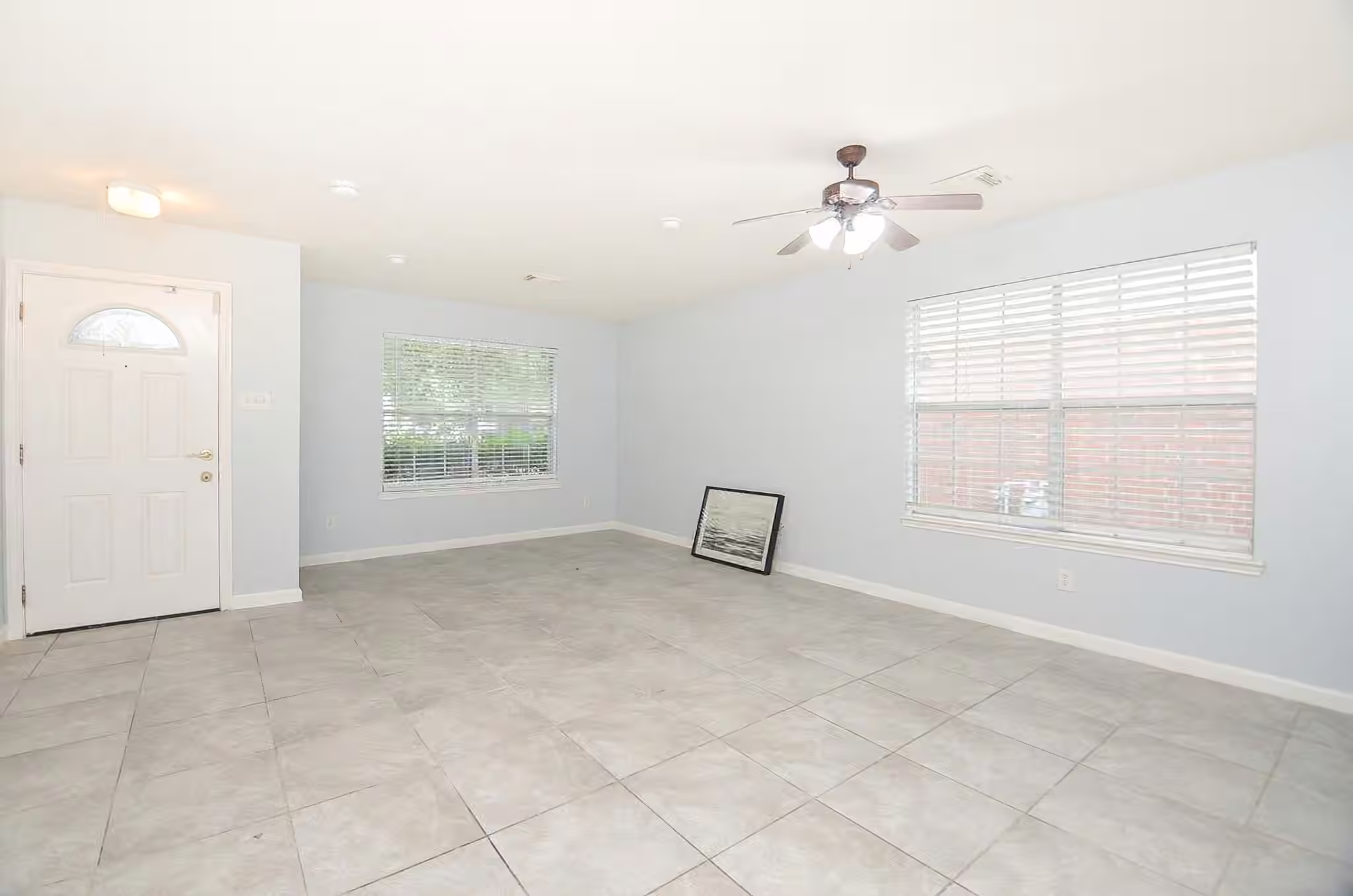 Photo 5 of 9503 Eaglewood Spring Drive, Houston, TX