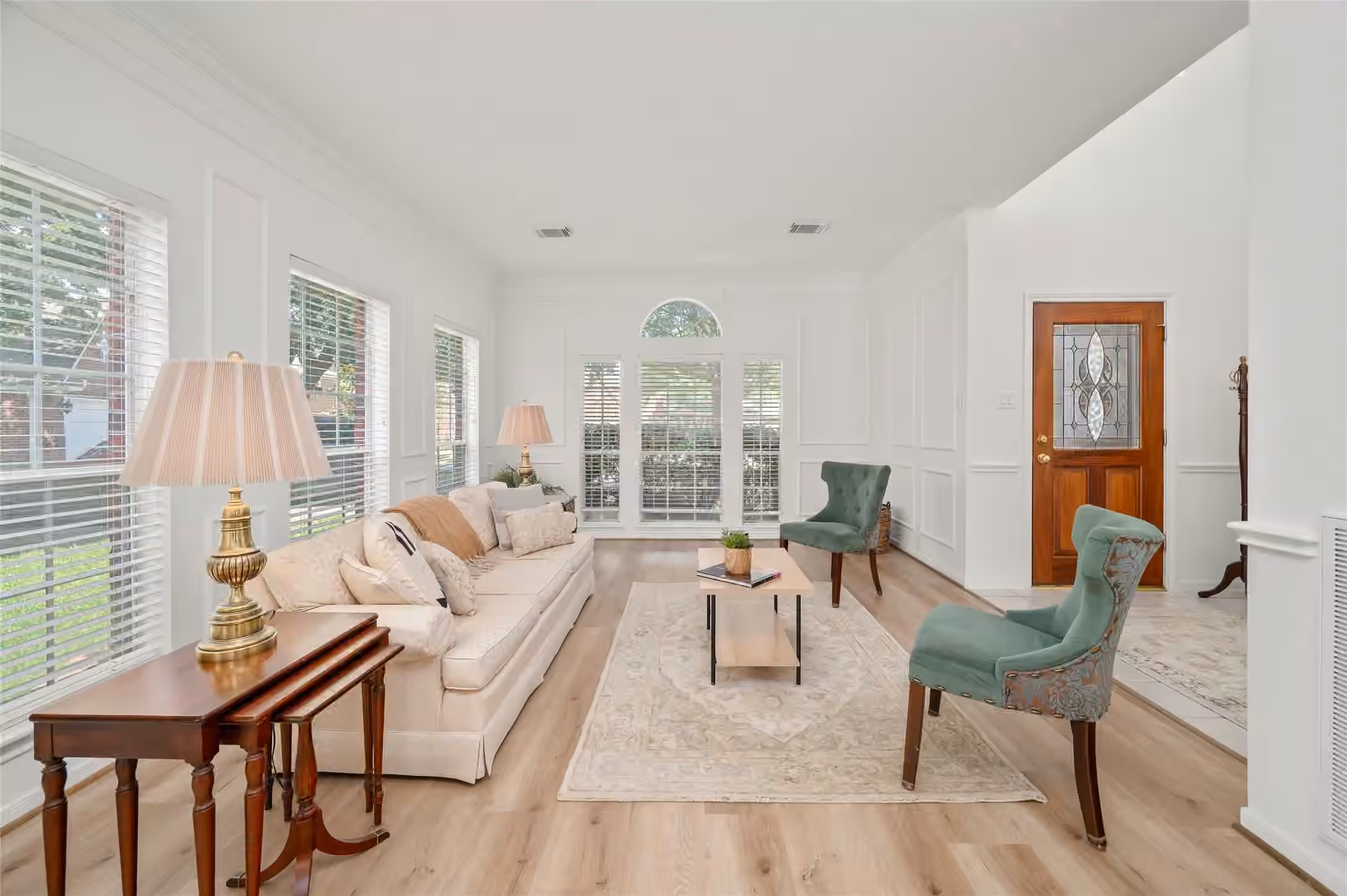 Photo 5 of 1206 Melford Drive, Houston, TX