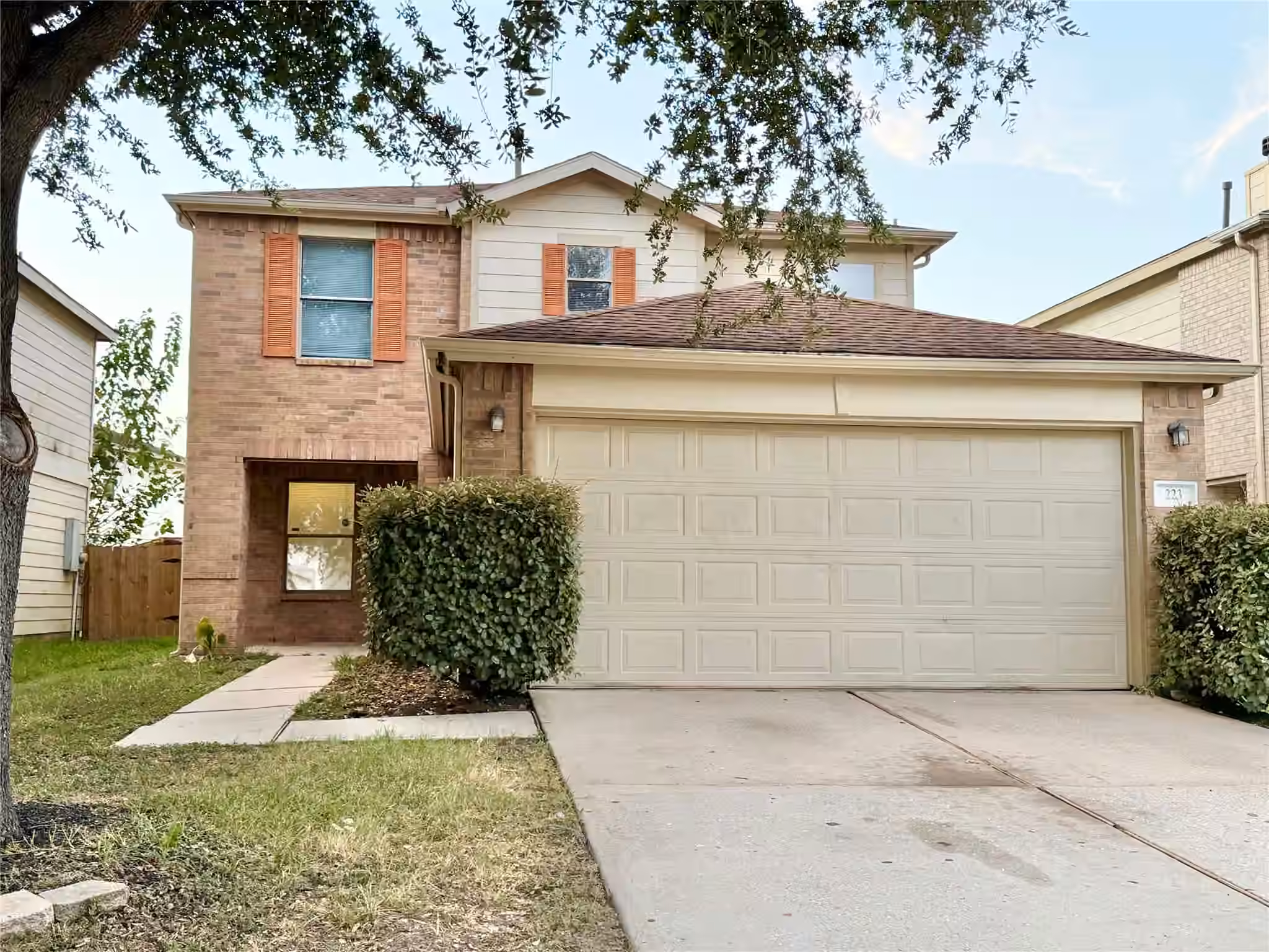 Photo 2 of 223 Remington Ridge Drive, Houston, TX