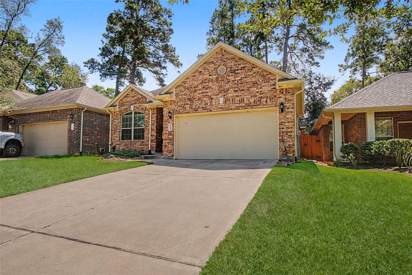 Photo 2 of 11231 Burning Tree Drive, Montgomery, TX