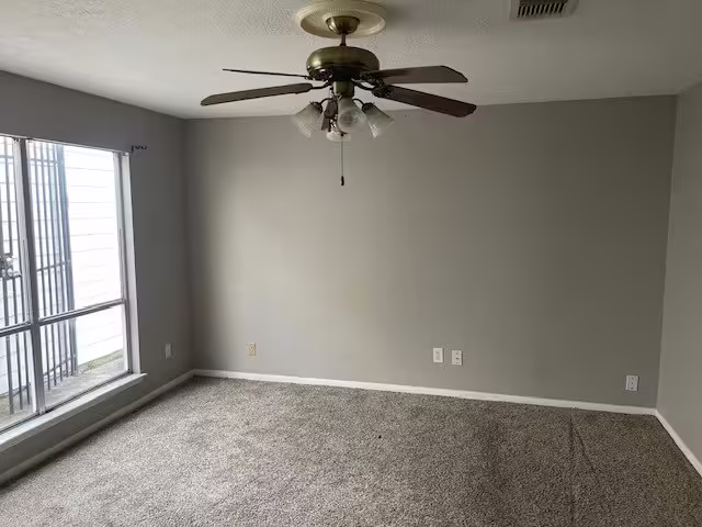 Photo 5 of 311 Edgeton Court, Houston, TX