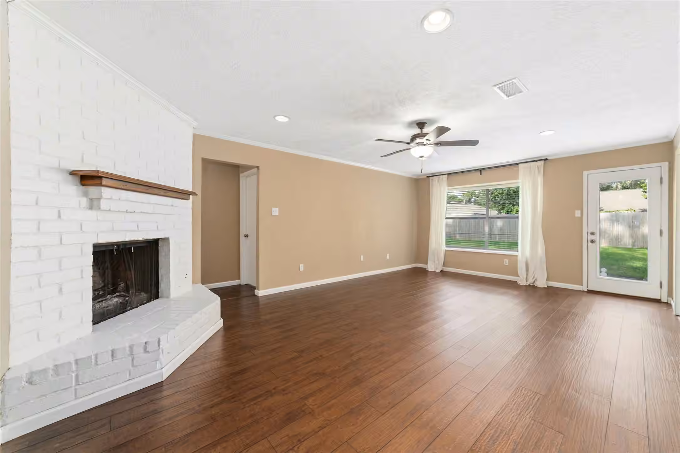 Photo 2 of 17118 Camberwell Green Lane, Houston, TX
