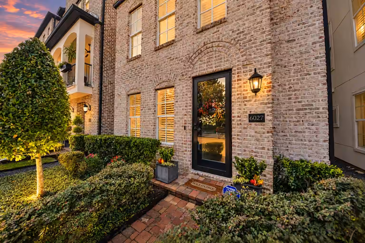Photo 3 of 6027 Matthew Oaks Place, Houston, TX 77007