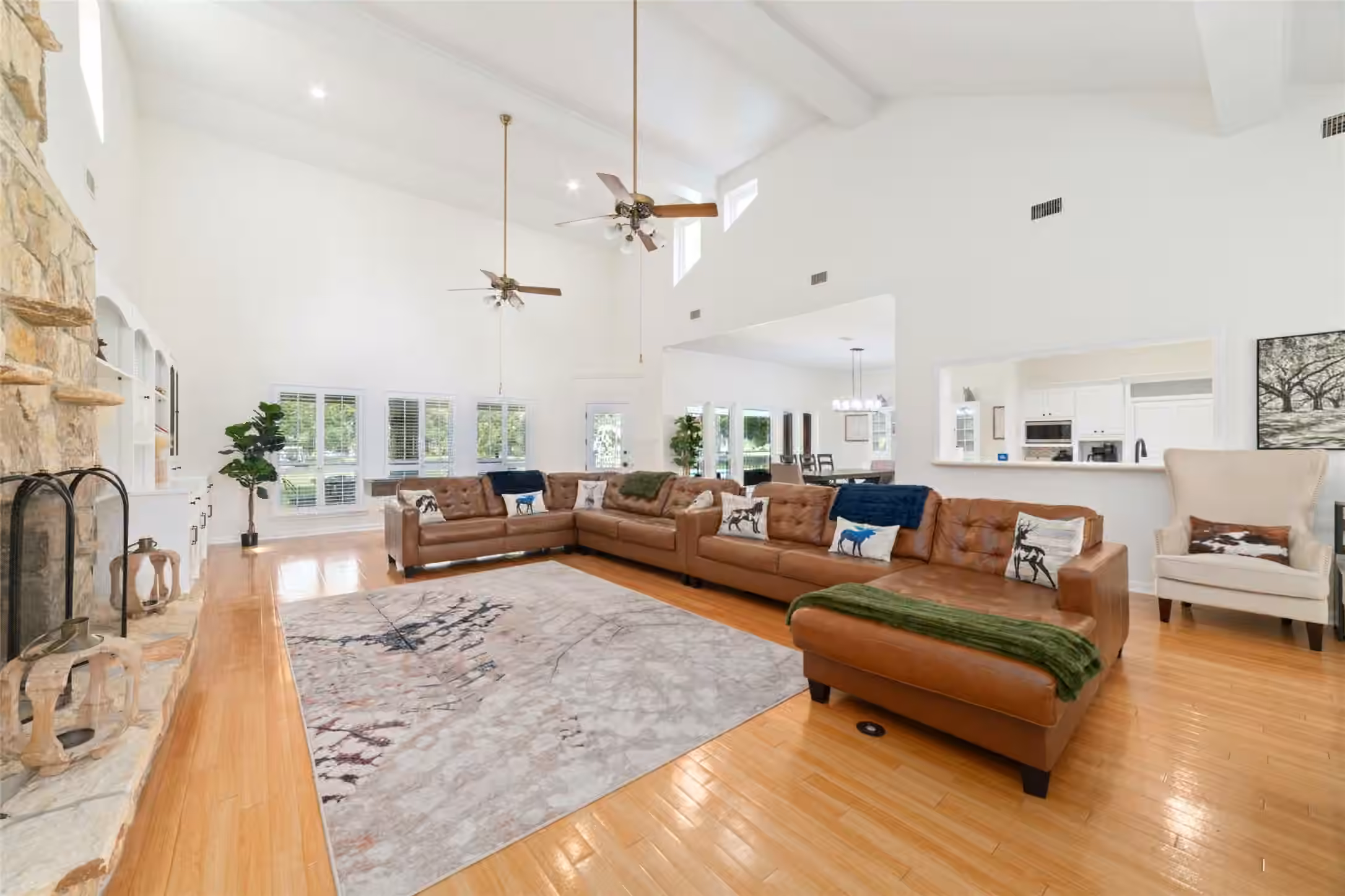 Photo 6 of 601 Brandon Road, Conroe, TX 77302