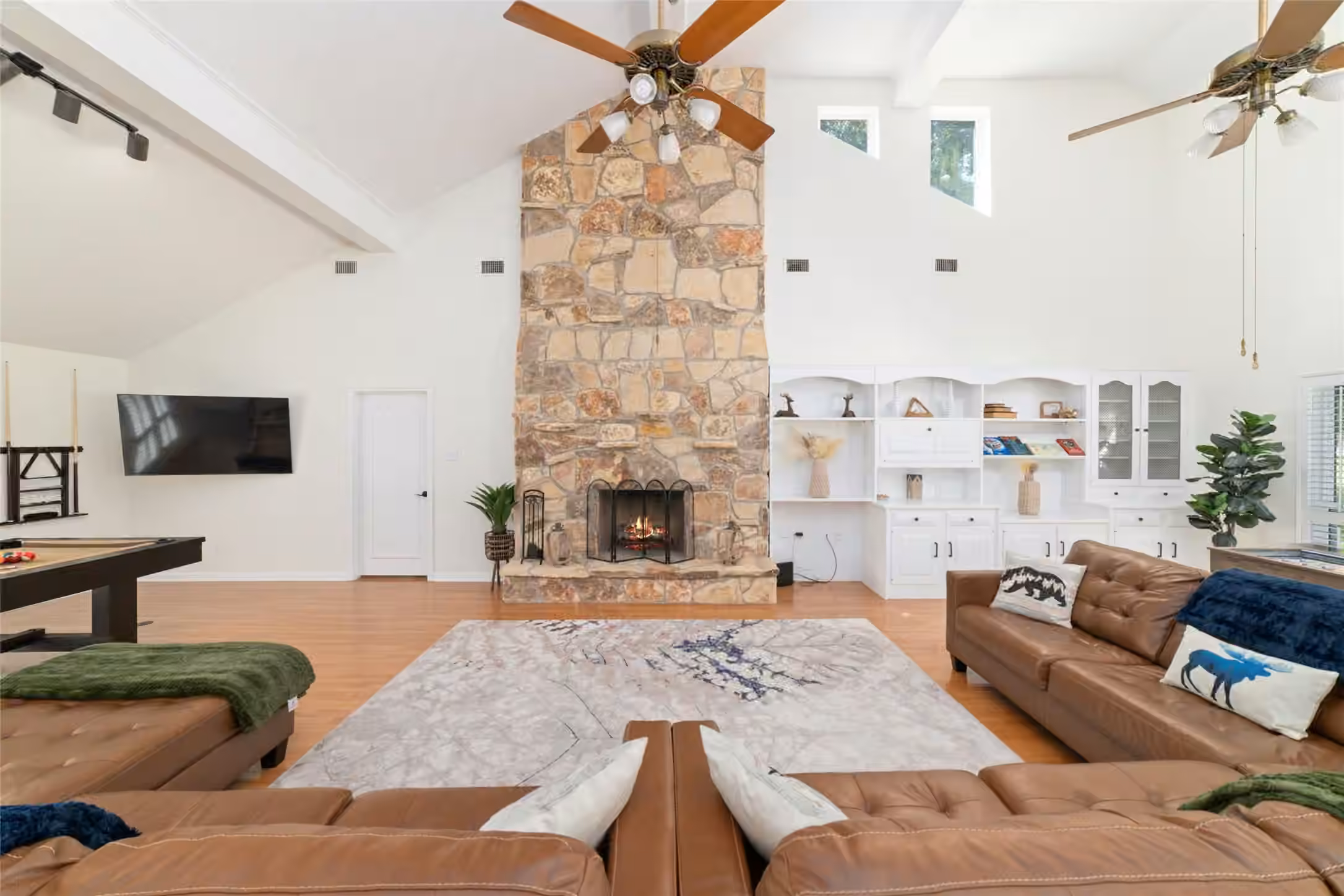 Photo 7 of 601 Brandon Road, Conroe, TX 77302